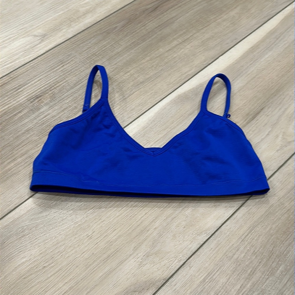 EUC Stretch Hanes Brand BLUE Sports Bra Bralette Girls Size L Large Teen Tween